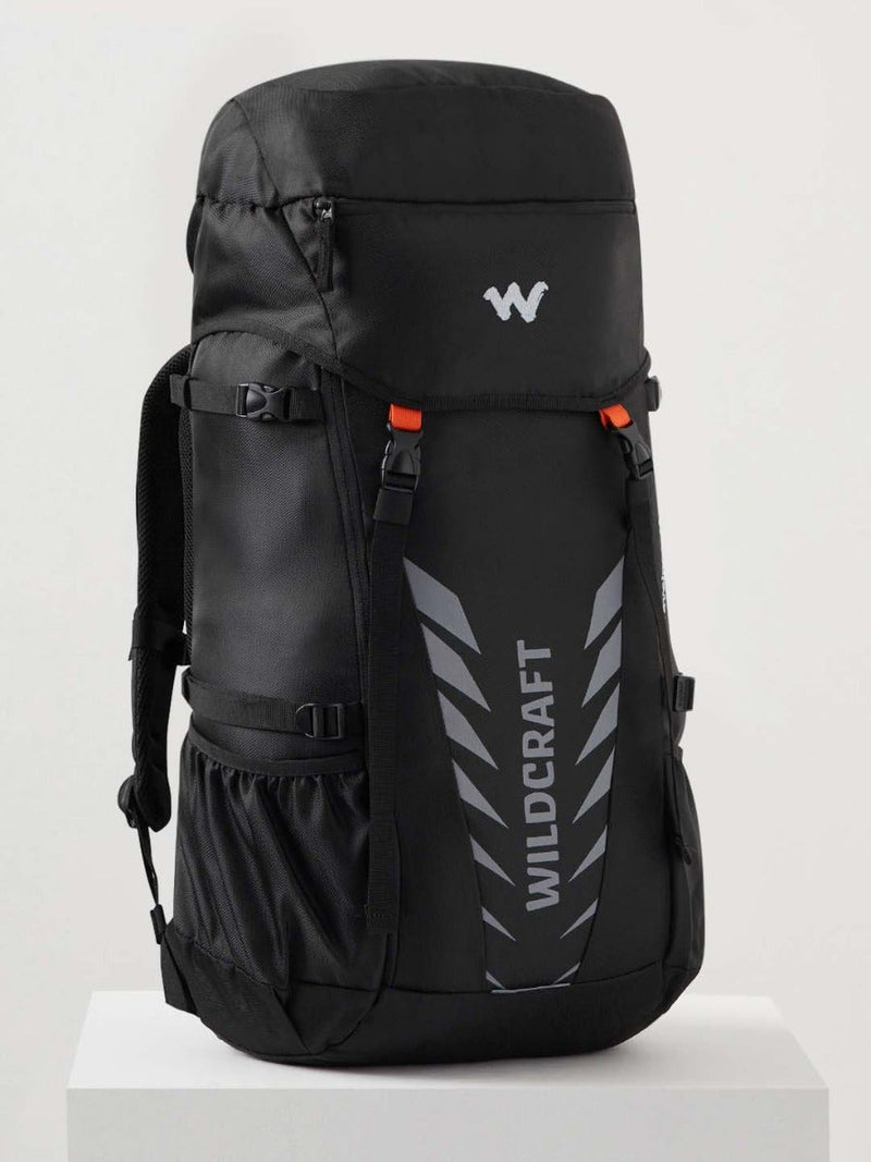 Wildcraft Travel Pro 40 L rucksack in Black - back panel view