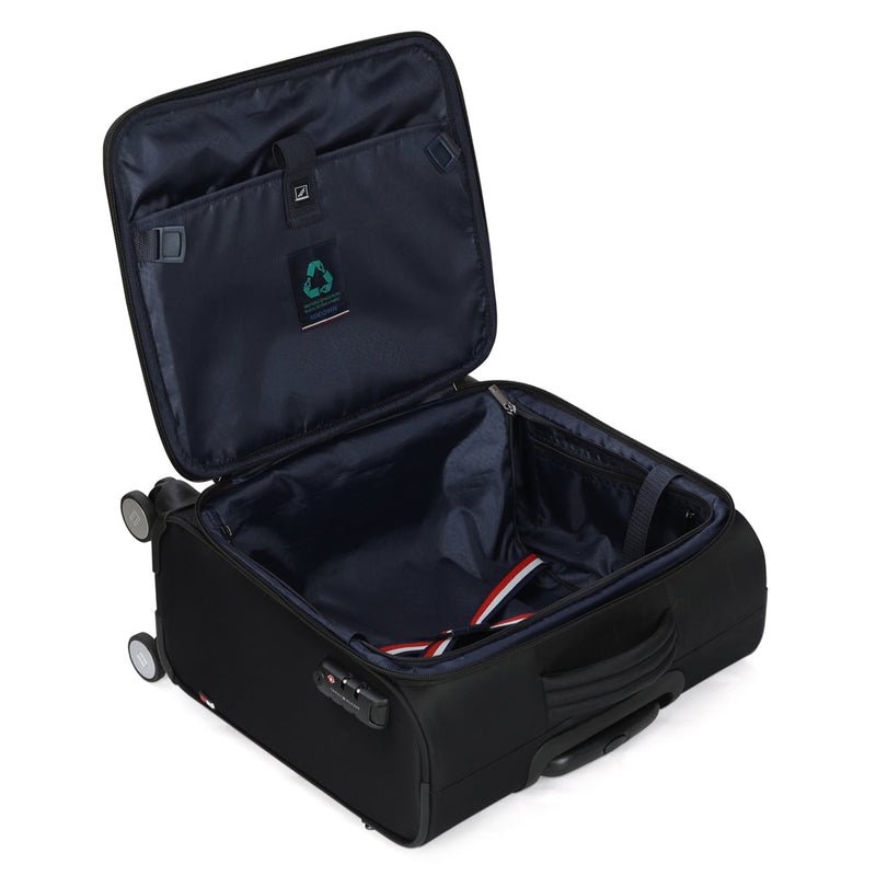 Tommy Hilfiger Kingsville overnighter in Black — view 5