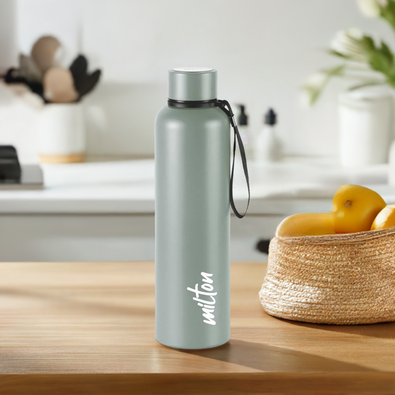 Milton Aura Thermosteel Bottle — front view