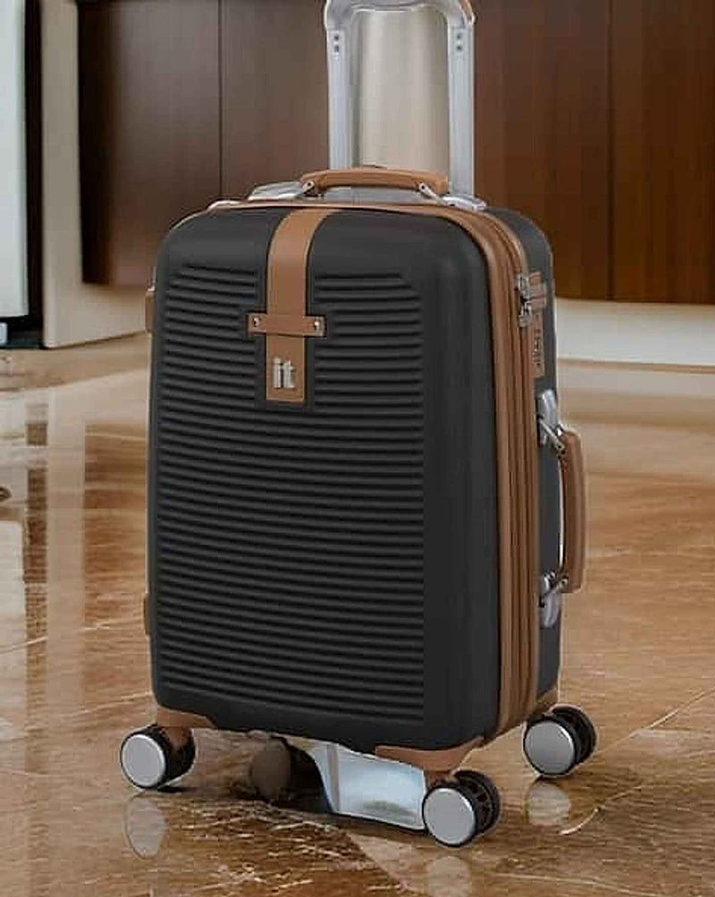 IT Luggage Men Hard Body Trolley Bag with TSA Lock