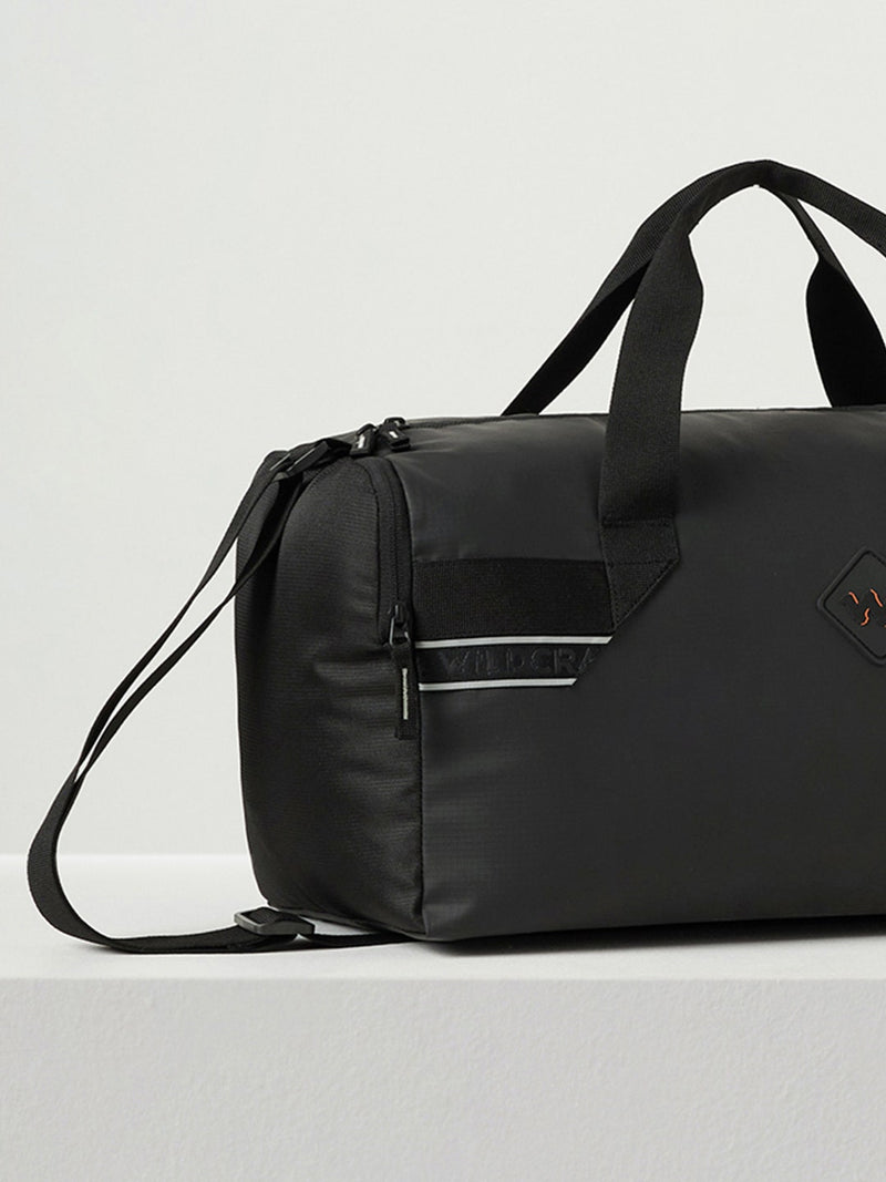 Wildcraft Dark Edition 40L duffle bag in Black - view 4