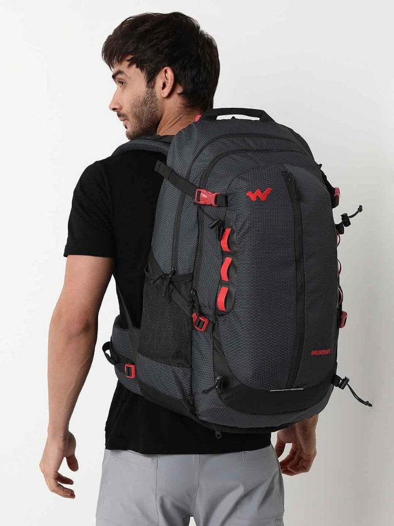 Wildcraft Eiger 45 45L laptop techpack backpack in Black - view 3