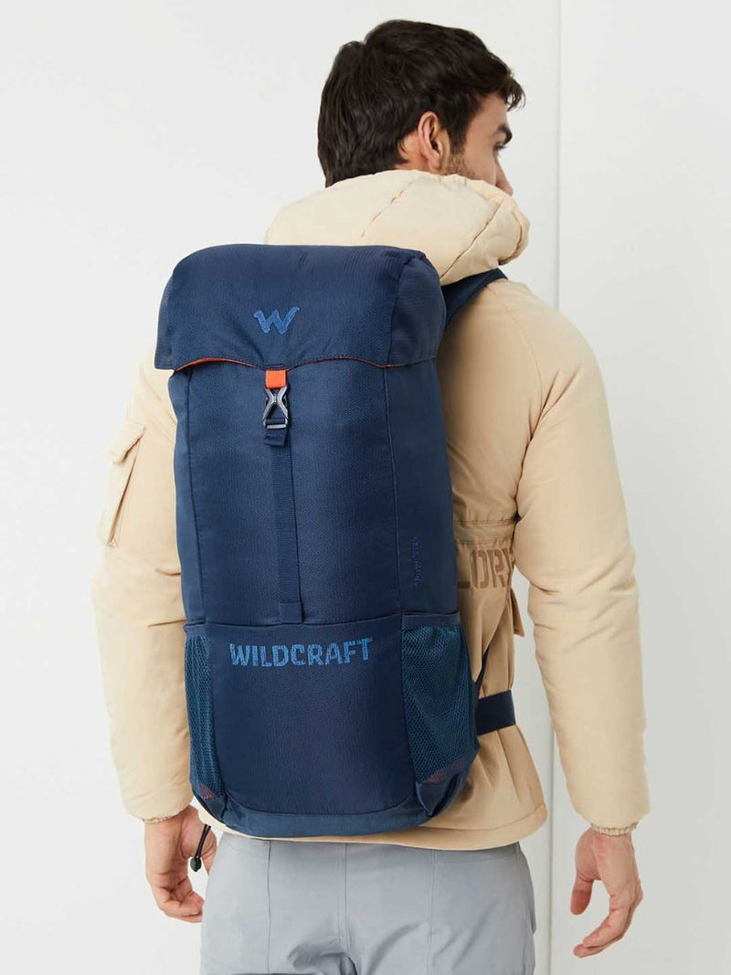 Wildcraft Verge 2 35 L hiking rucksack in Dark Blue - harness detail