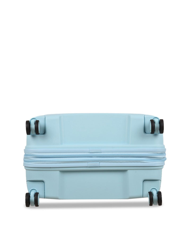 IT Luggage Momentous Crystal Blue Trolley Bag - image 4 of 4