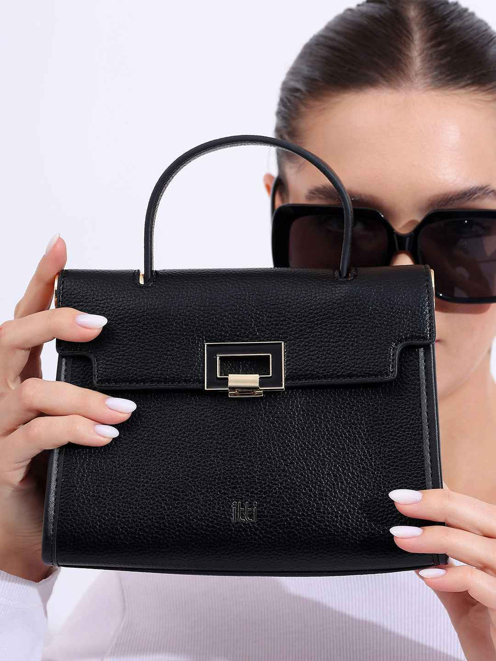 itti Kai Handbag