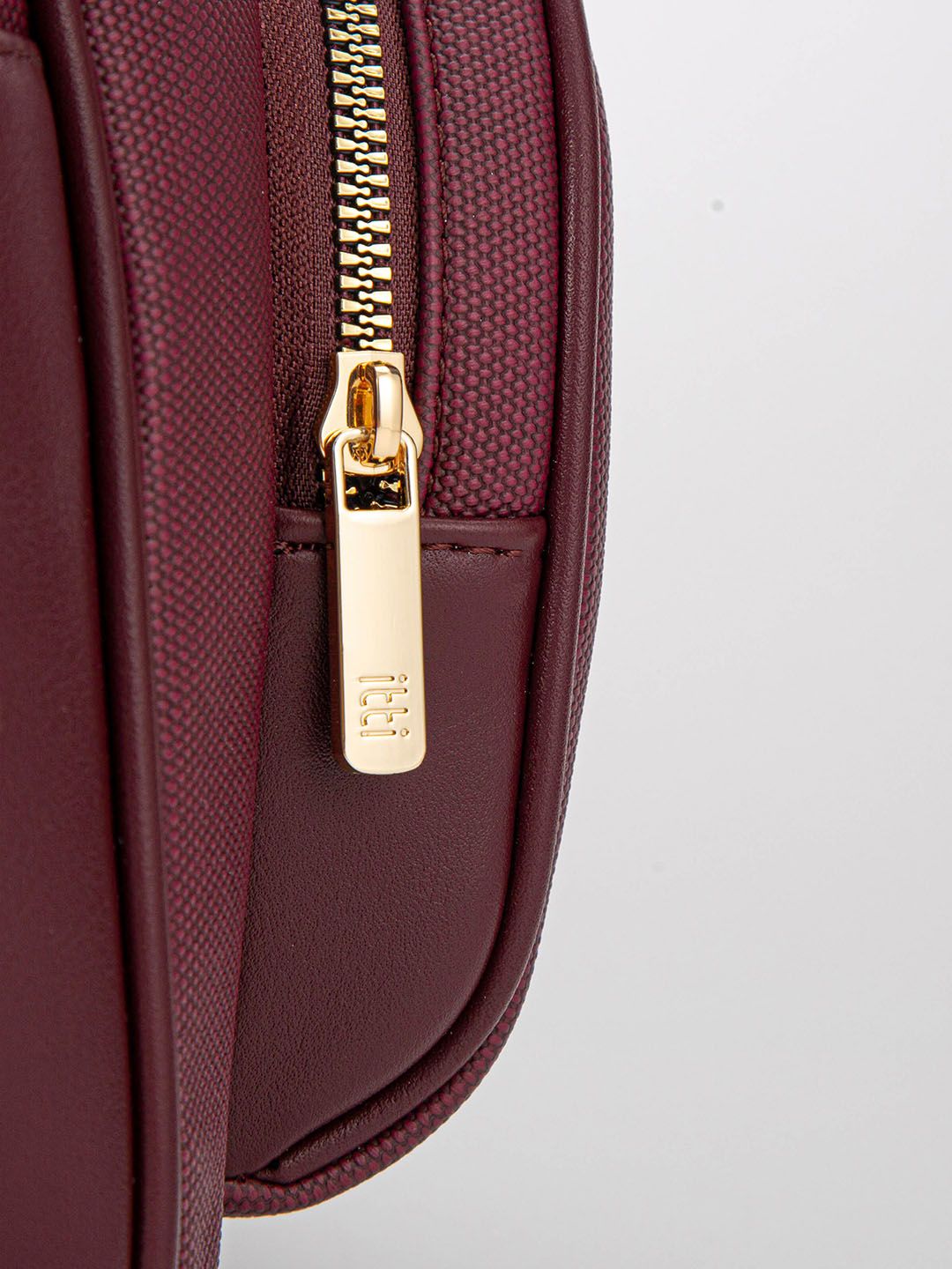 Itti Women Olivia Textured Backpack
