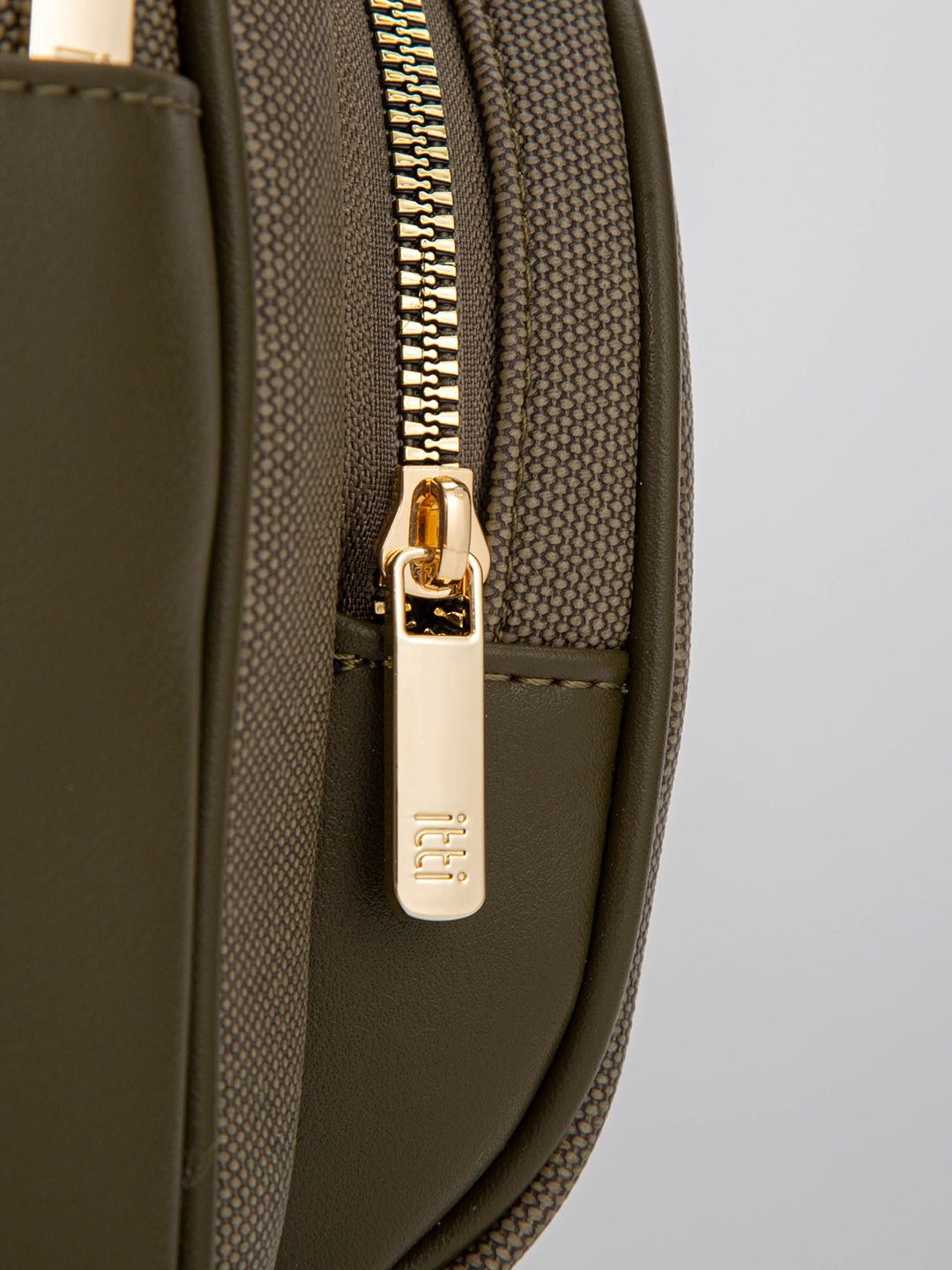 Itti Women Olivia Textured Backpack