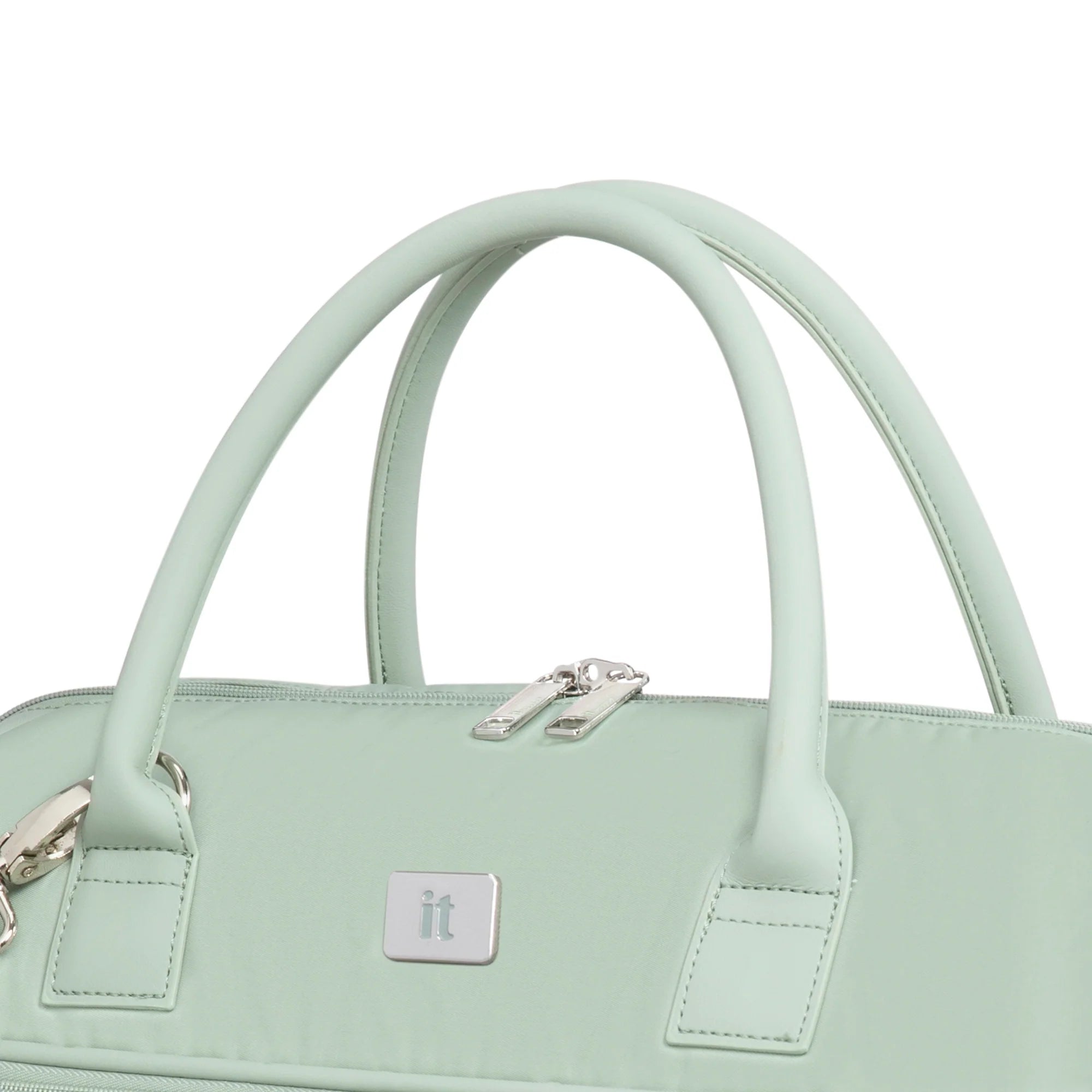 IT Luggage Desert Sage Lustrous Luxe Holdall