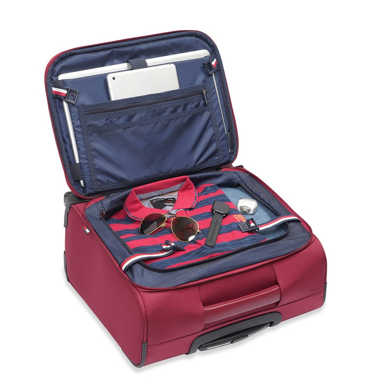 Tommy Hilfiger Formington overnighter in Burgundy — view 6
