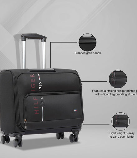 Tommy Hilfiger Clarkson overnighter in Black — view 2