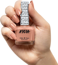Nykaa Breathable Nail Enamel — front view
