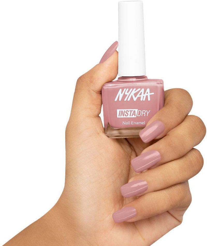 Nykaa Insta-Dry Nail Enamel — front view