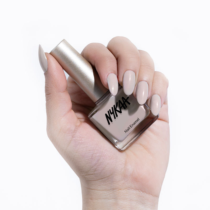Nykaa Fall Winter Collection Nail Enamel — front view