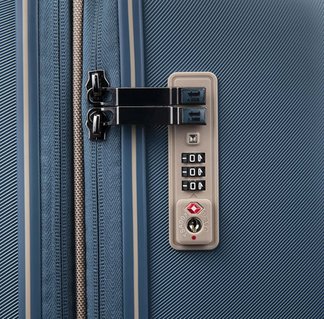 IT Luggage Rapidity Teal Trolley Bag