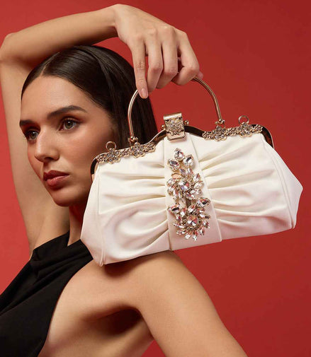 AKIKI London Ealing Small Handle Clutch