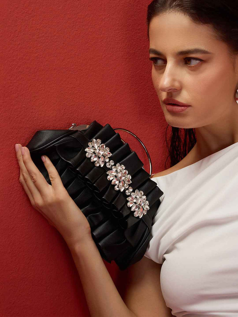 AKIKI London Richmond Small Handle Clutch