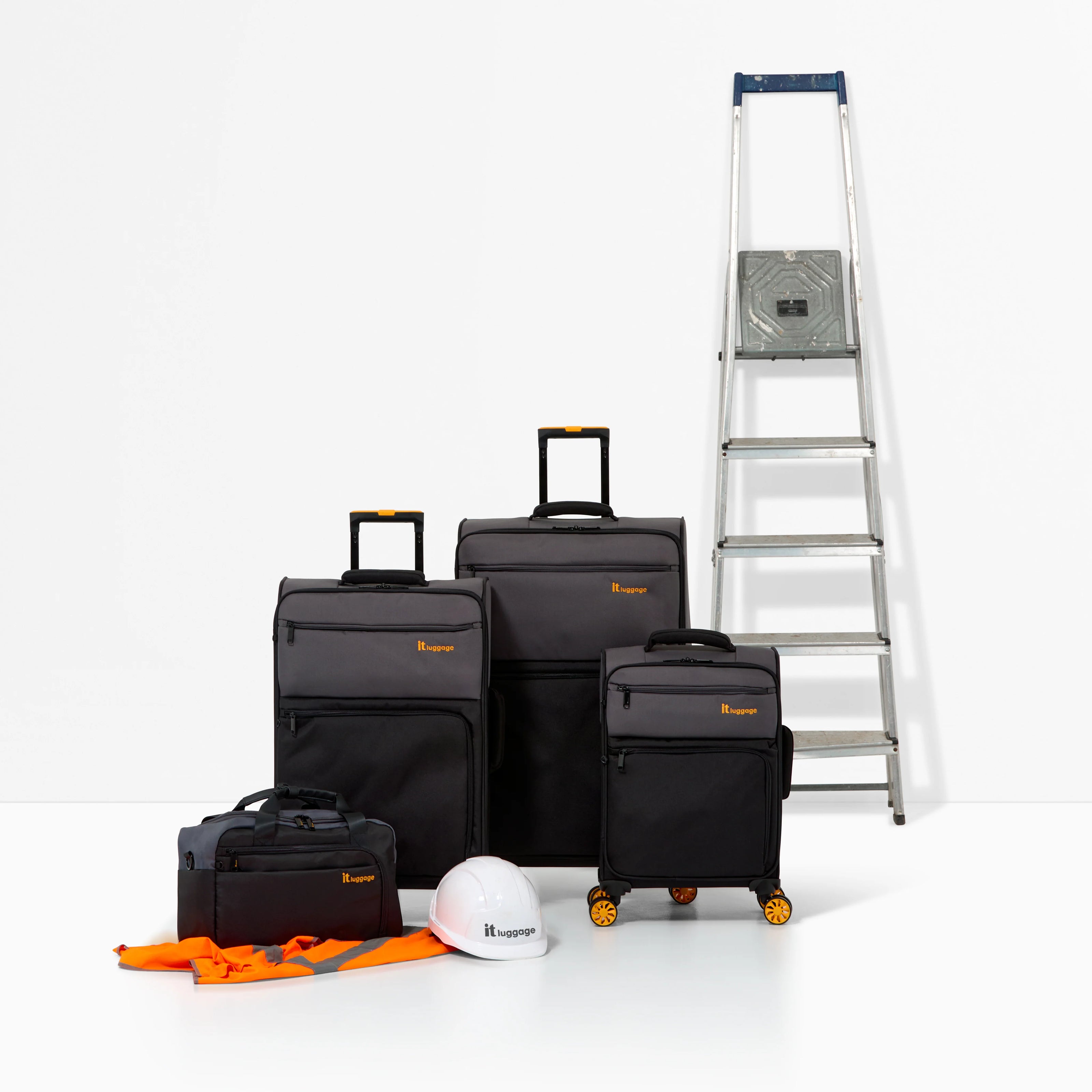 IT Luggage Duo Tone Soft Luggage