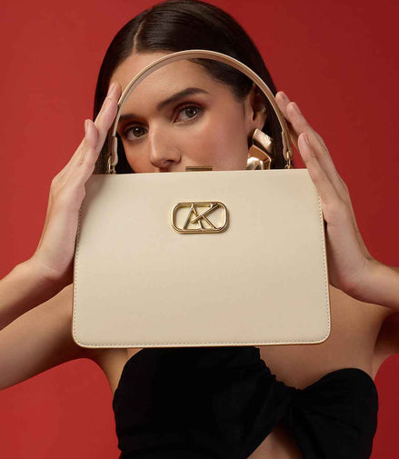 AKIKI London Hackney 23 Frame Small Handbag