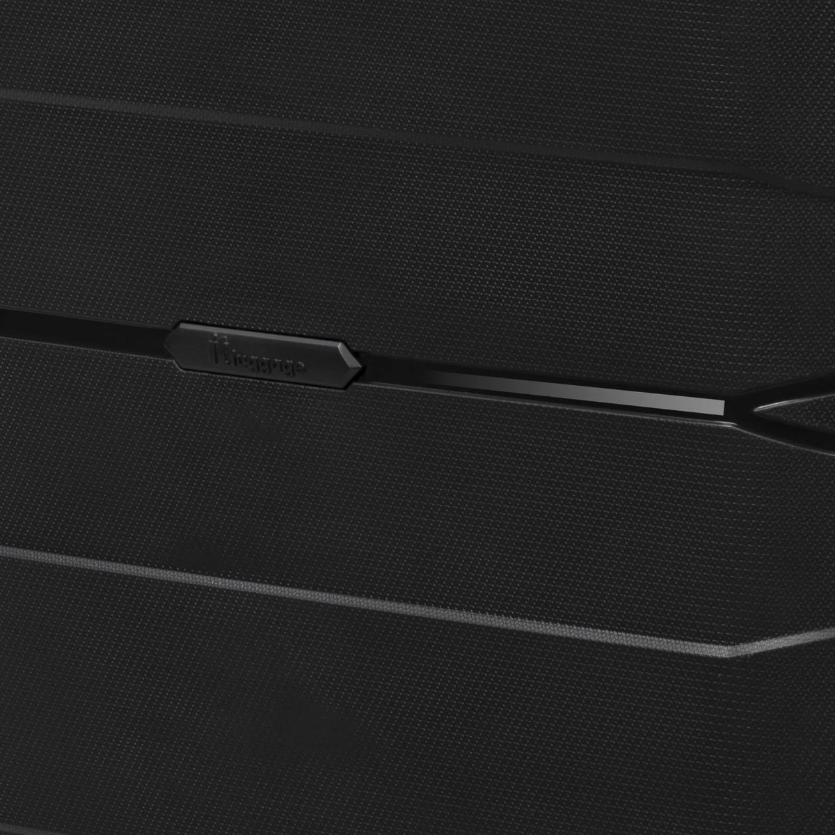 IT Luggage Momentous Black Trolley Bag