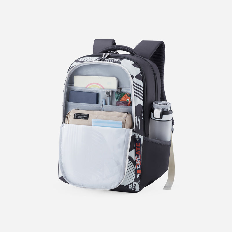 American Tourister Sest 4.0 XL backpack City Black lifestyle shot