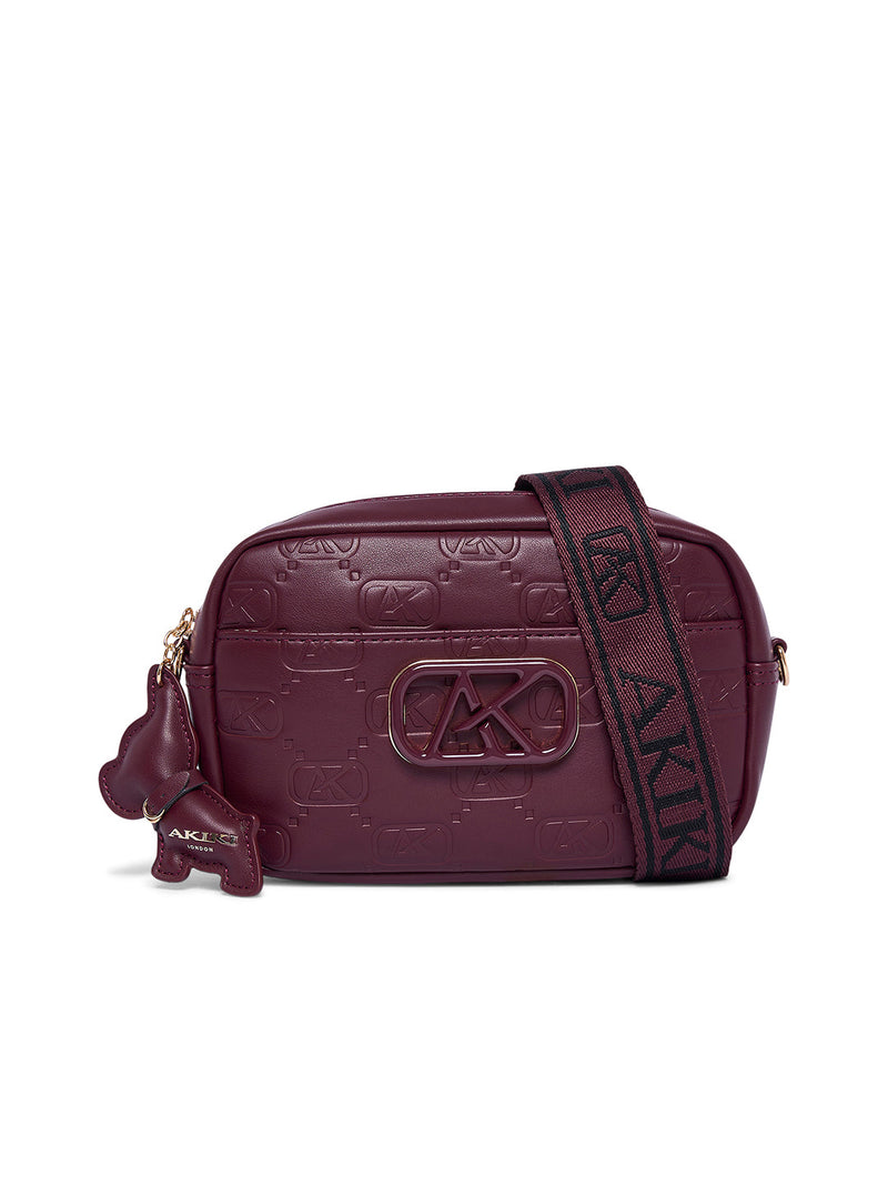 AKIKI London Chiswick 23 Medium Sling Bag Maroon detail
