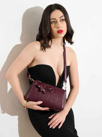 AKIKI London Barnsbury 26 Medium Sling Bag