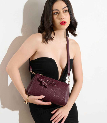 AKIKI London Barnsbury 26 Medium Sling Bag