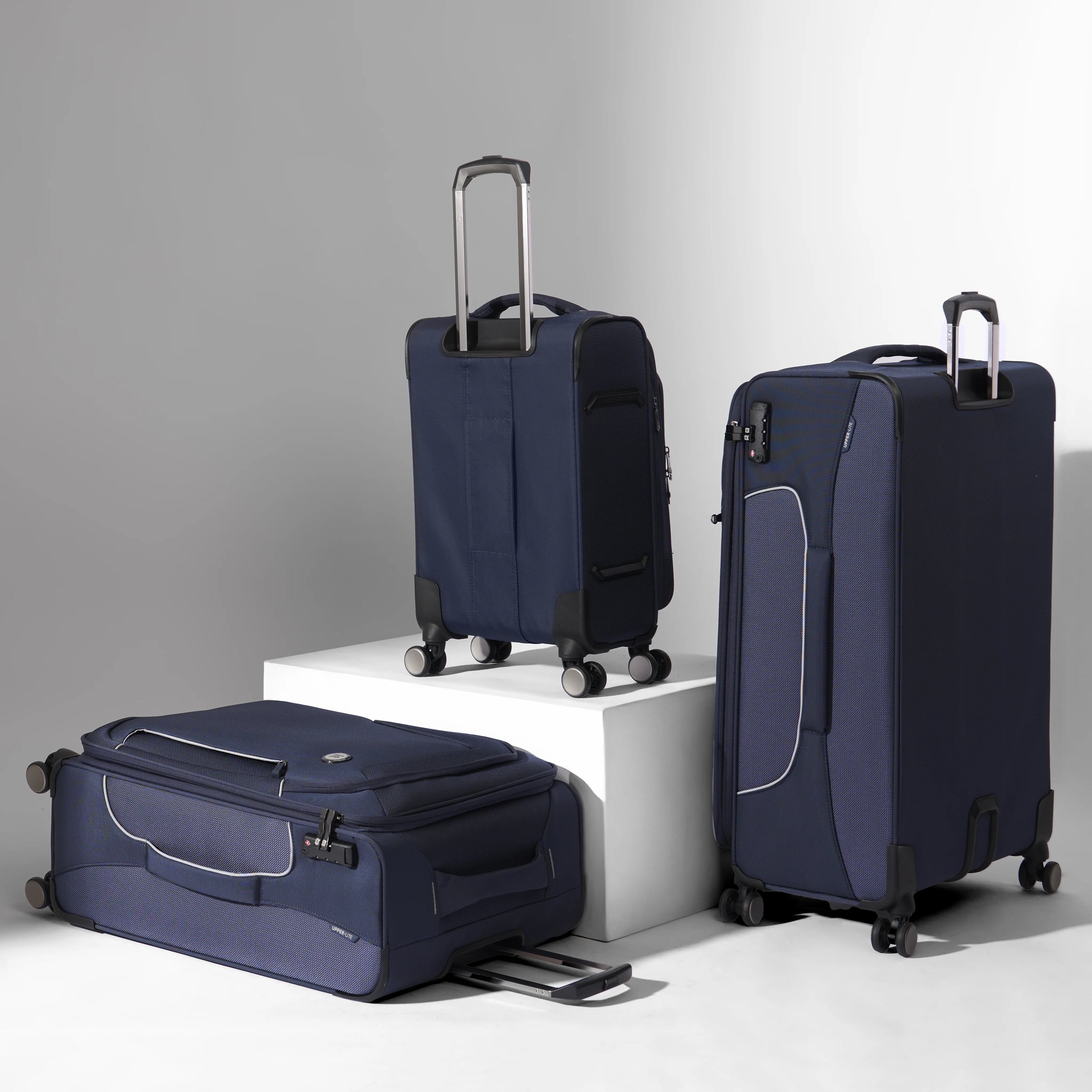 IT Luggage Teleported Cabin Soft Luggage