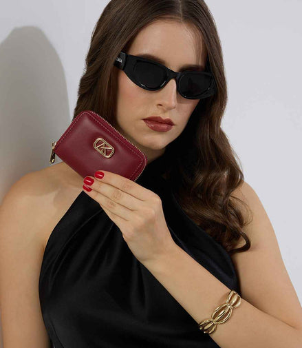 AKIKI London Kingsbury 11 Zip Around Small Wallet