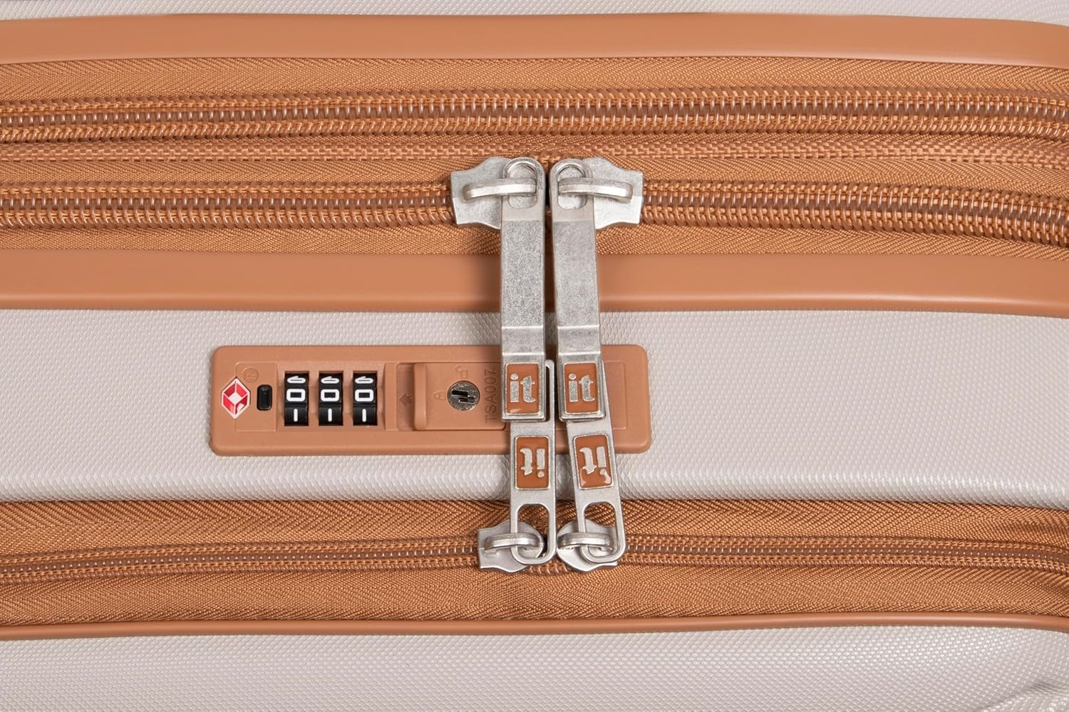 IT Luggage Indulging Grey Rise Trolley Bag