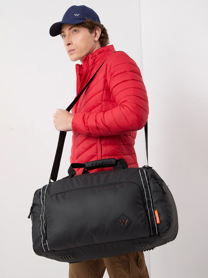 Wildcraft Dark Edition 25L duffle bag in Black - view 6