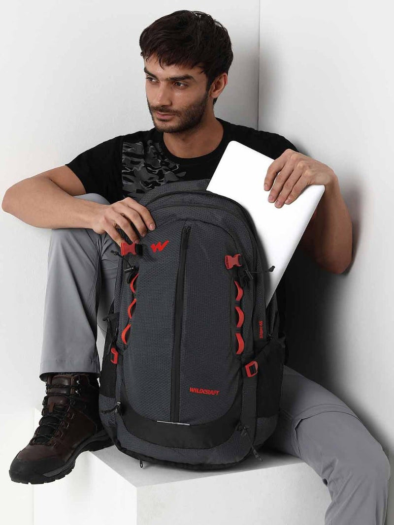 Wildcraft Eiger 45 45L laptop techpack backpack in Black - view 5