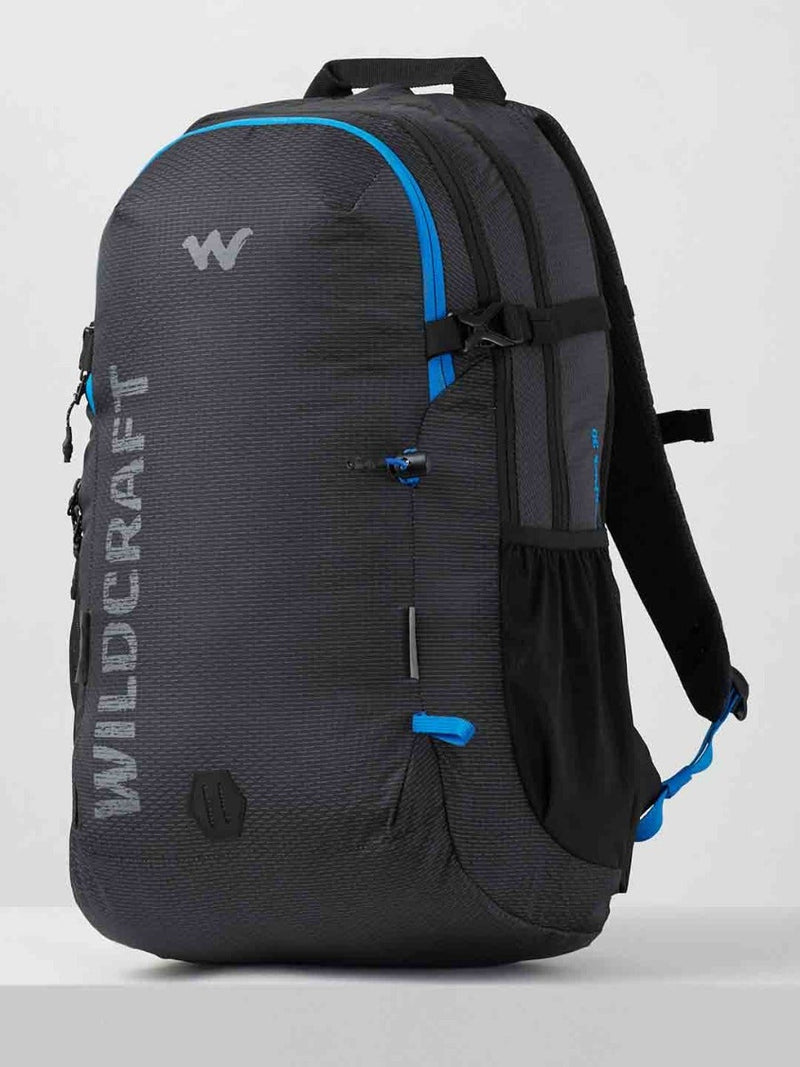 Wildcraft Techpack 30 30L trekking backpack in Black - view 3