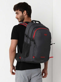 Wildcraft Techpack 40 40L trekking backpack in Black - view 2