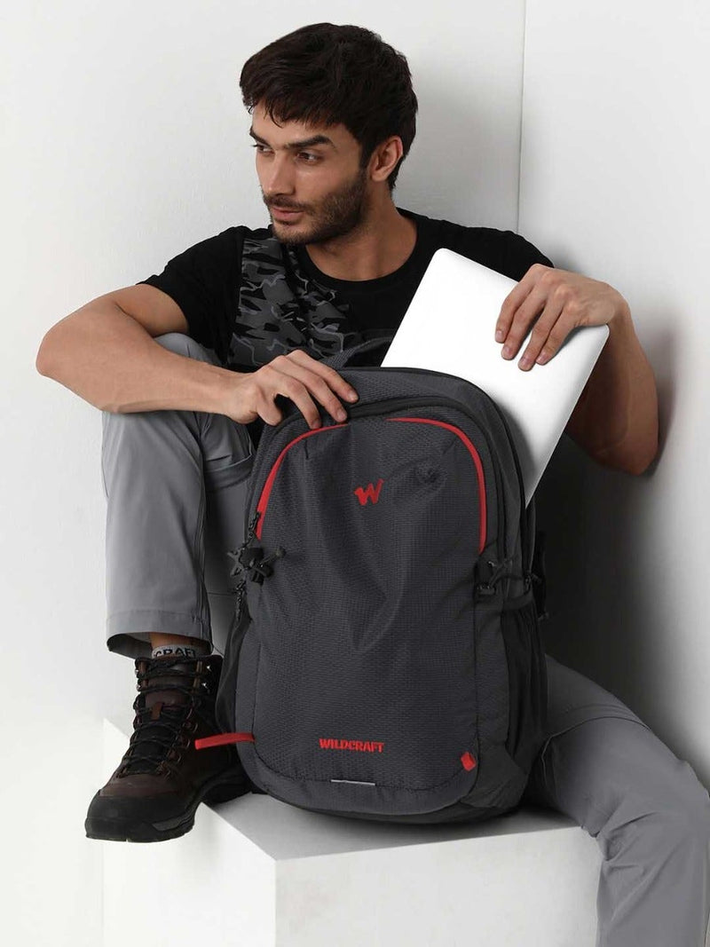 Wildcraft Techpack 40 40L trekking backpack in Black - view 6
